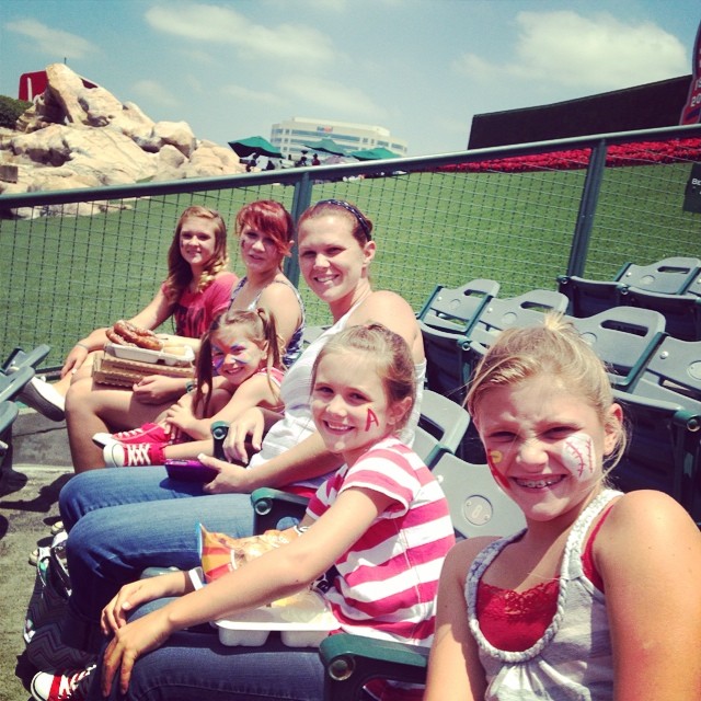 Armeda Girls in the Stands. #halos