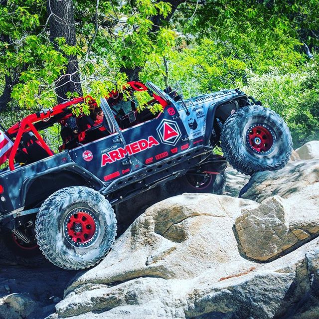 Trail? What trail? #jeep #wrangler #JK #JKU #jeepporn #jeeplife #rockcrawl #sevenslotbattalion #4x4 #offroad @poisonspyder @rock_krawler @currieenterprises @prpseats @racelinewheels